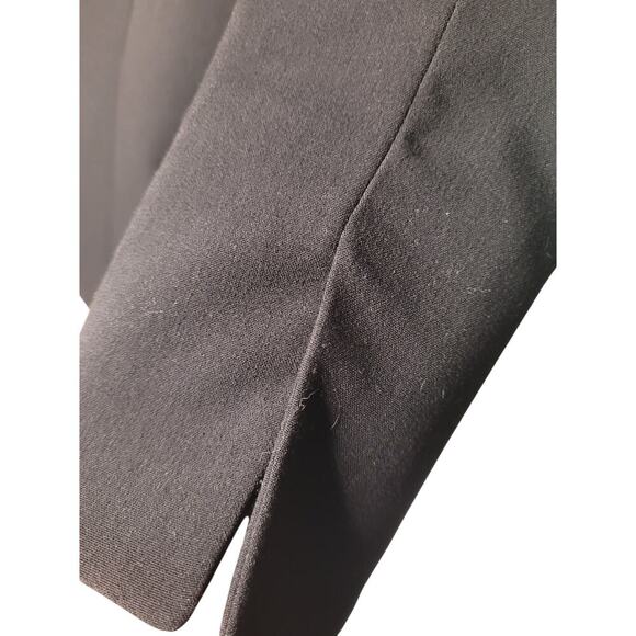 Tahari Black Fitted Blazer 3 Button Lined Sz 6 - Picture 4 of 10